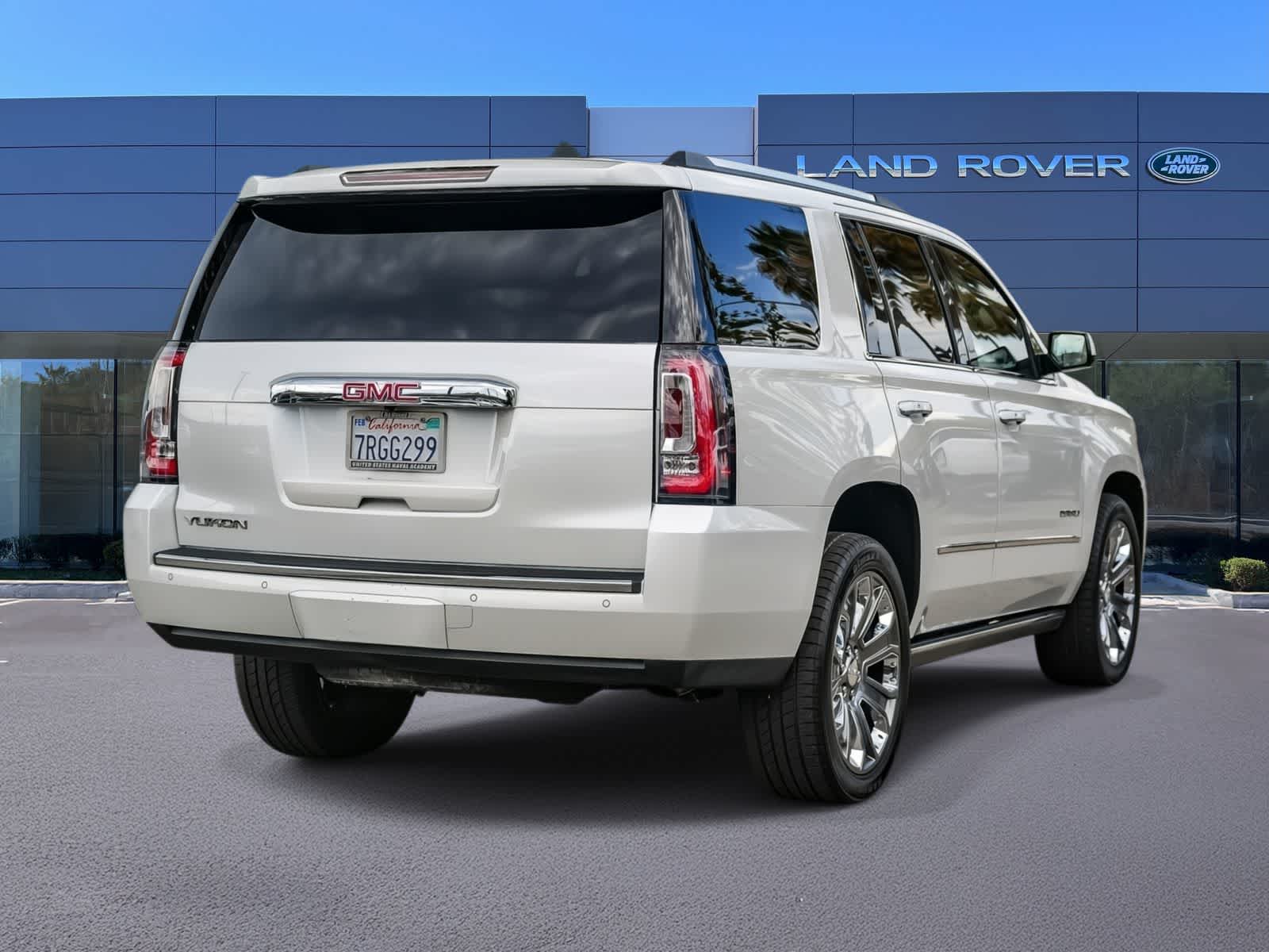 Thumbnail: 2016 GMC Yukon - 3