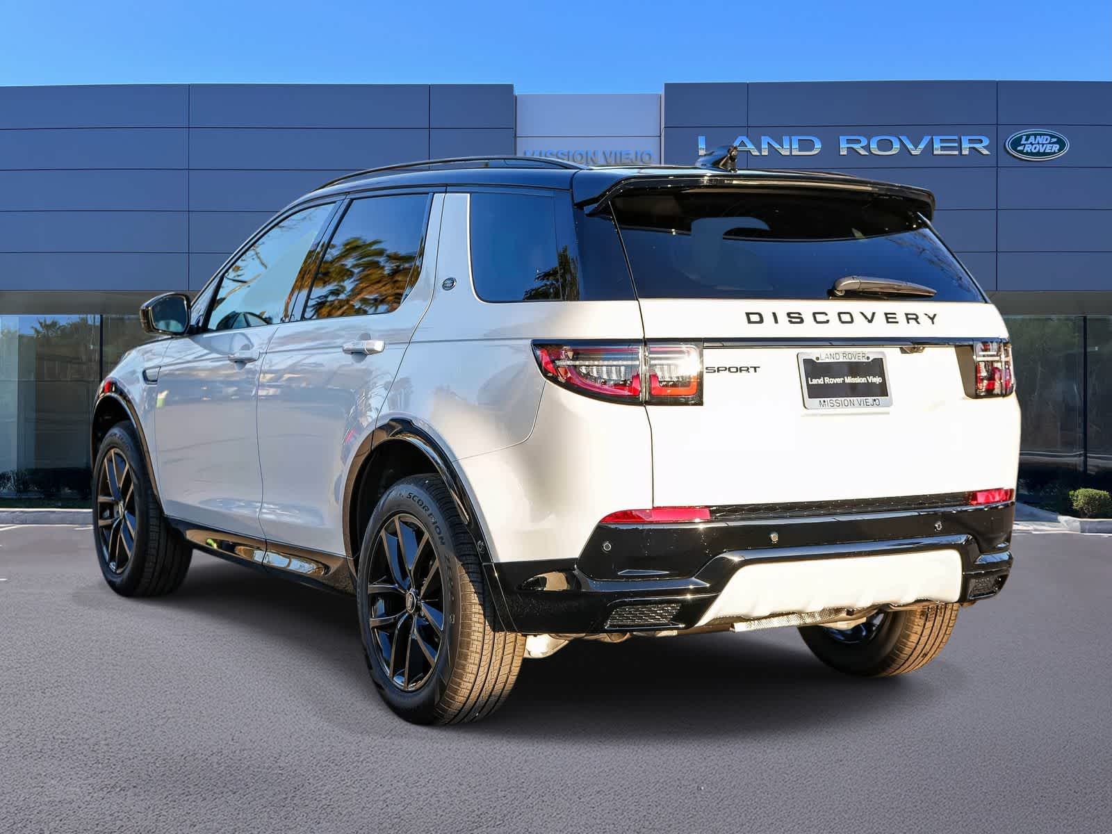 Thumbnail: 2026 Land Rover Discovery Sport - 6