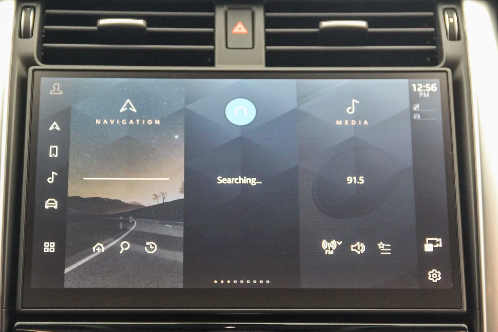 Thumbnail: 2026 Land Rover Discovery - 14