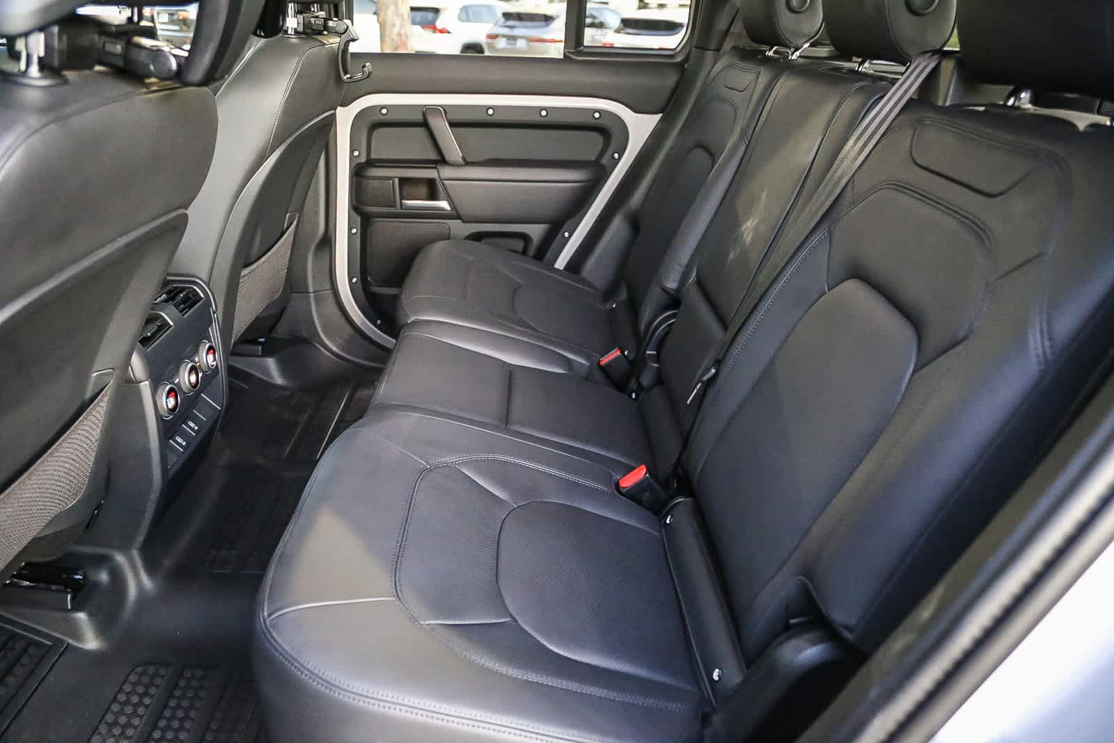 Thumbnail: 2026 Land Rover Defender - 18