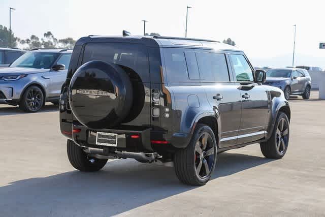 Thumbnail: 2025 Land Rover Defender - 4