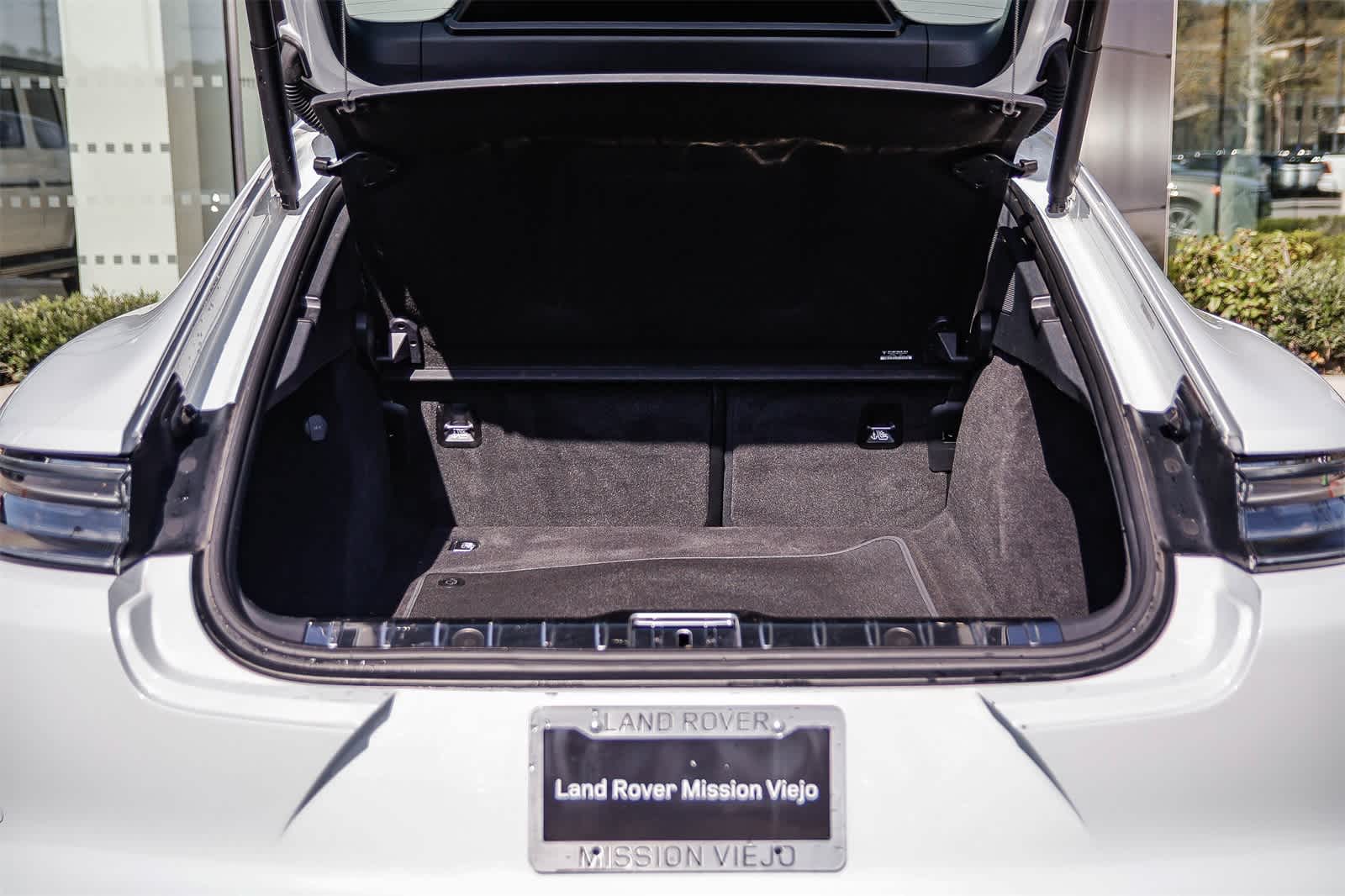 Thumbnail: 2023 Porsche Panamera - 28