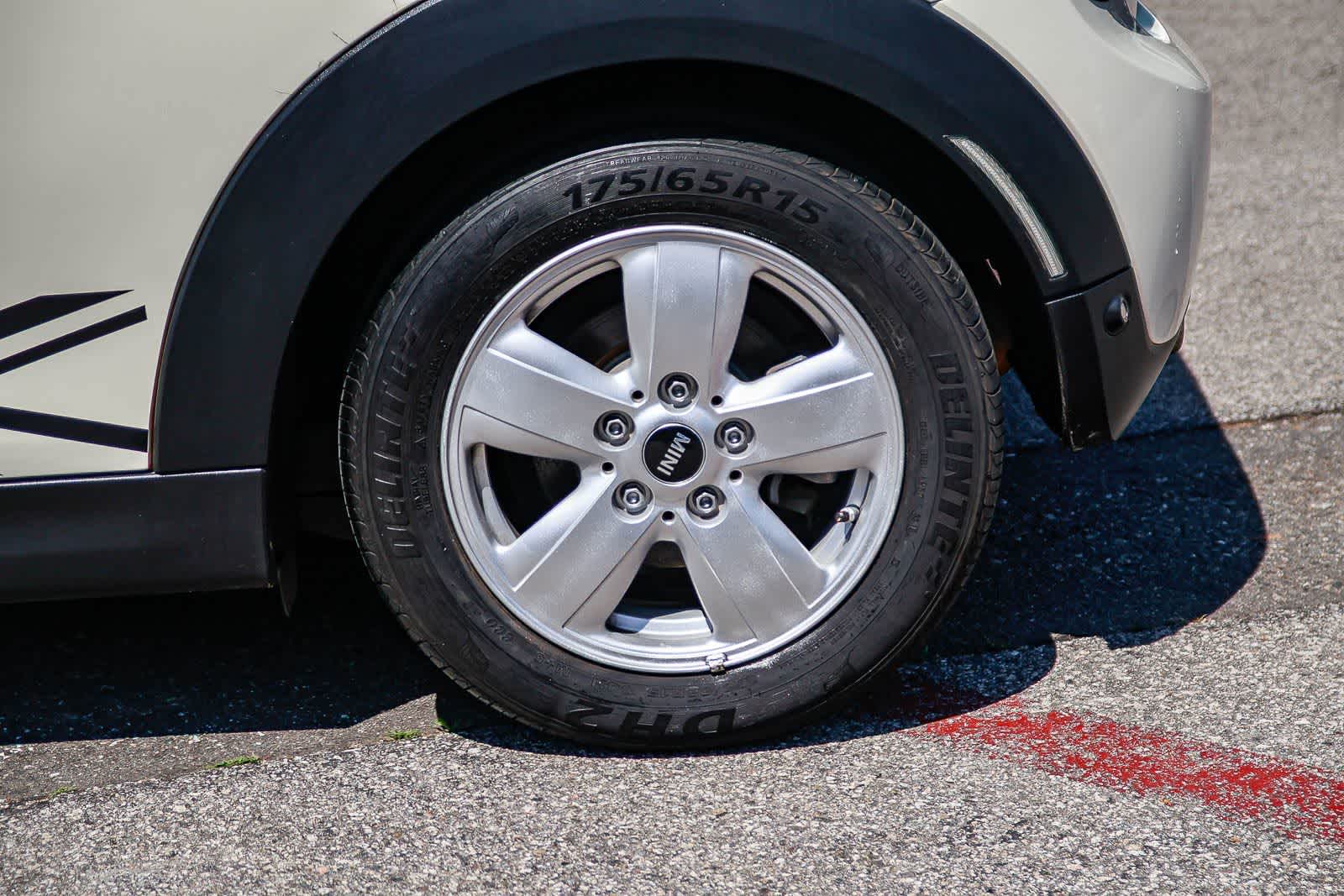 Thumbnail: 2014 MINI Cooper Hardtop - 8