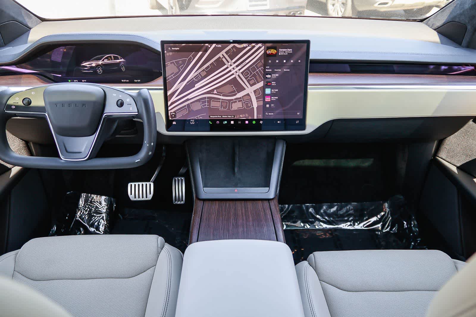 Thumbnail: 2023 Tesla Model X - 12