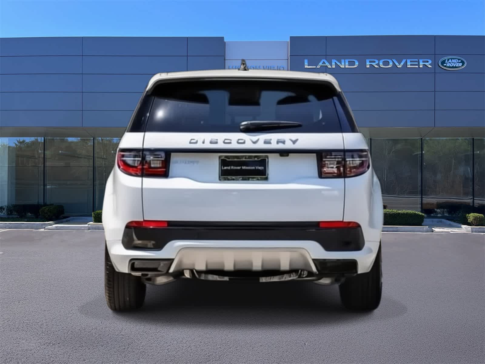 Thumbnail: 2024 Land Rover Discovery Sport - 5