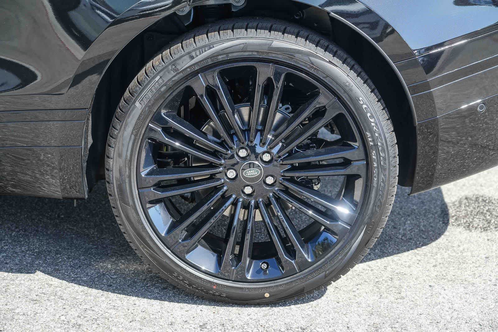 Thumbnail: 2026 Land Rover Range Rover Velar - 8