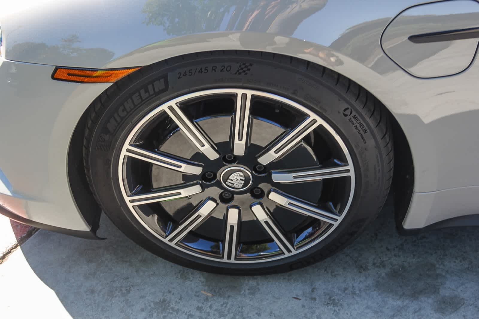 Thumbnail: 2025 Porsche Taycan - 6