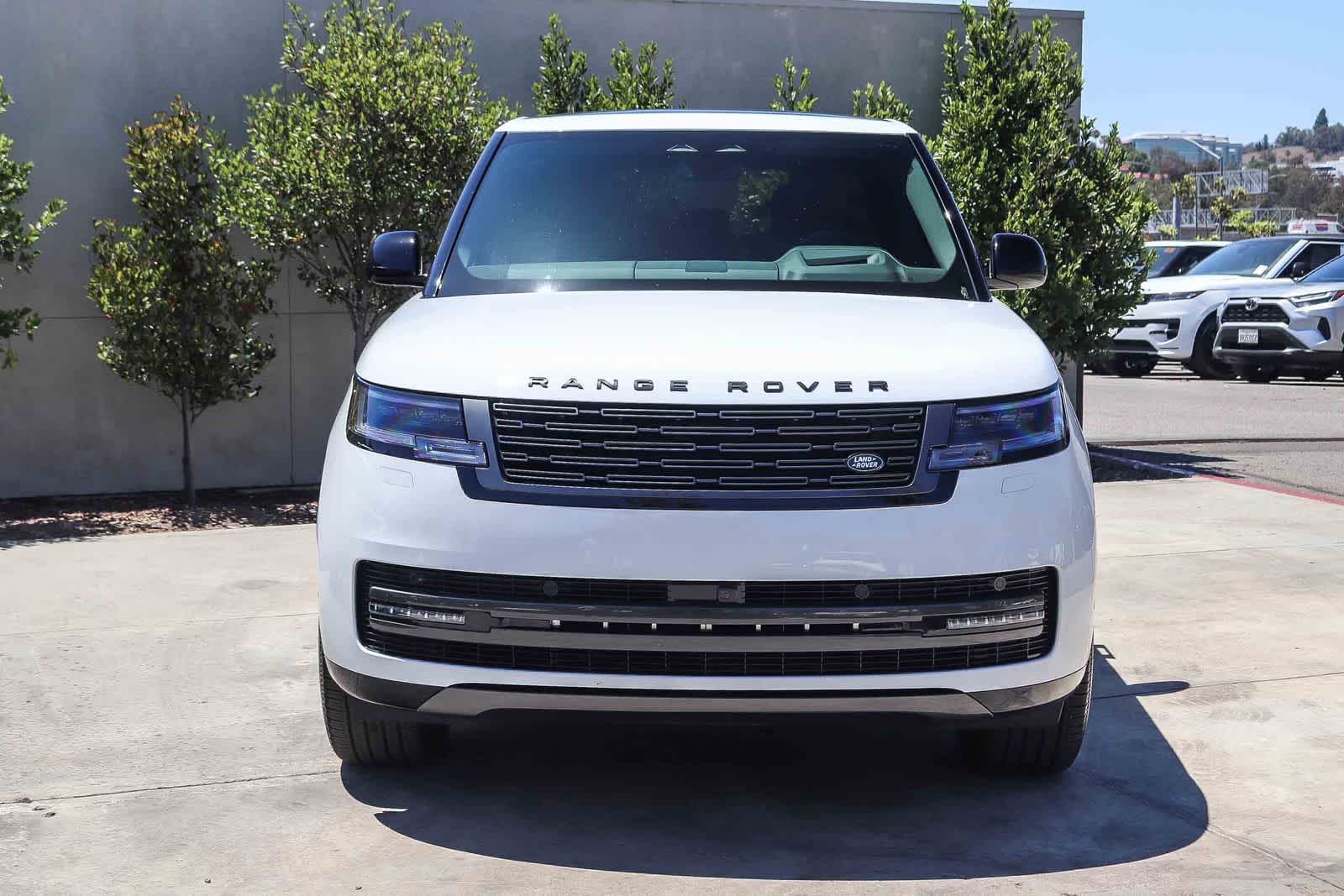 Thumbnail: 2026 Land Rover Range Rover - 2