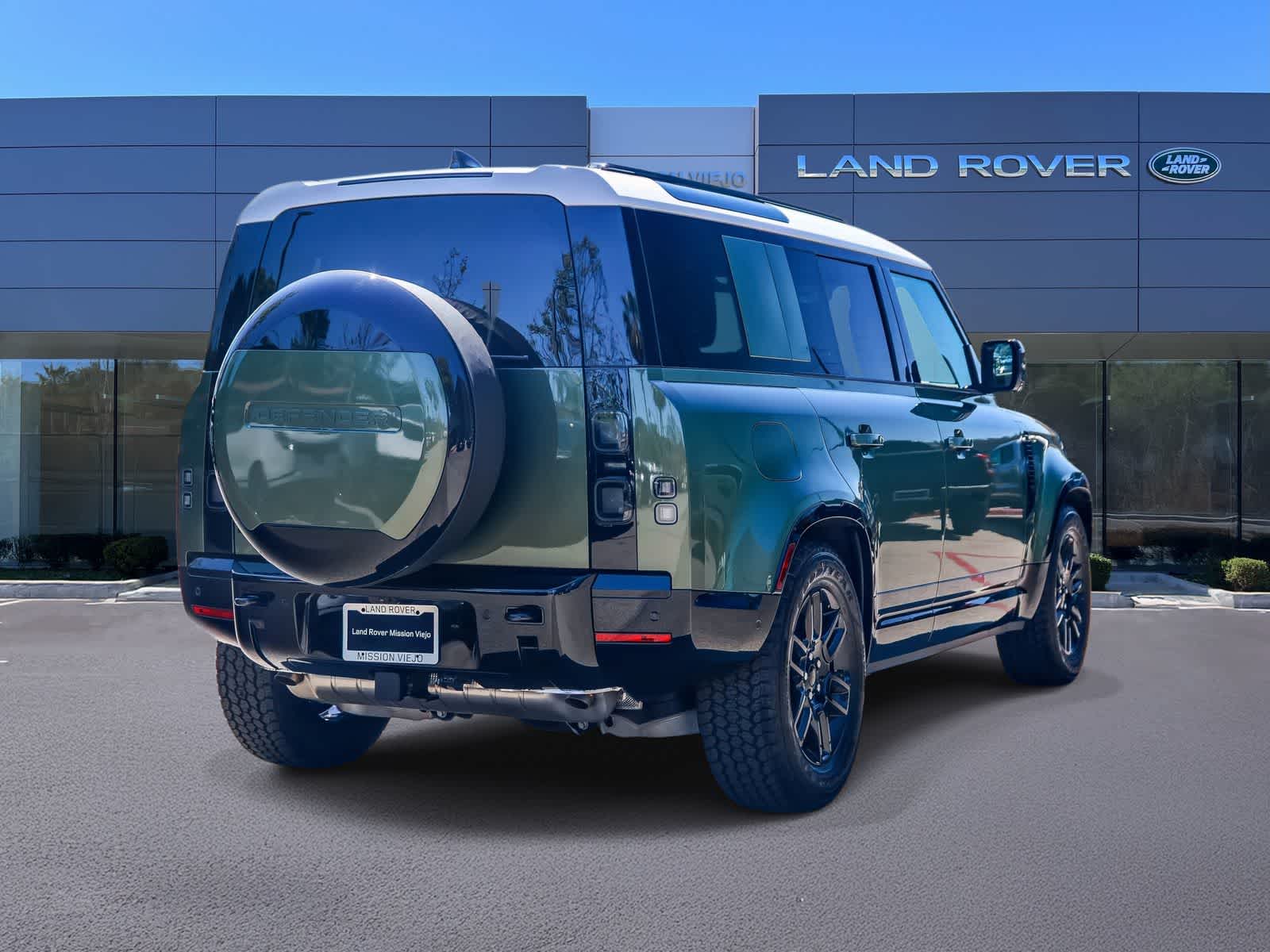 Thumbnail: 2026 Land Rover Defender - 4