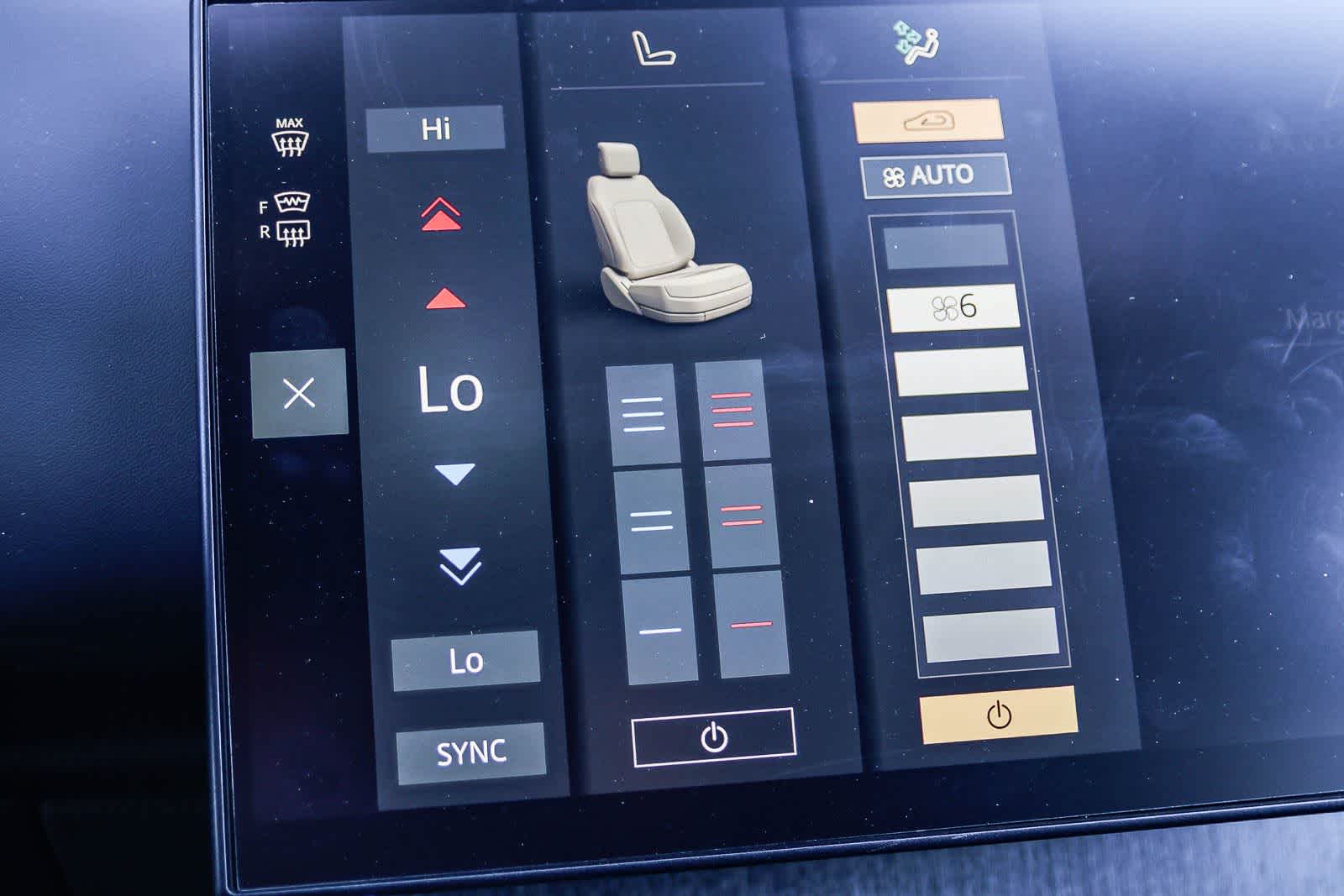 Thumbnail: 2026 Land Rover Range Rover - 27