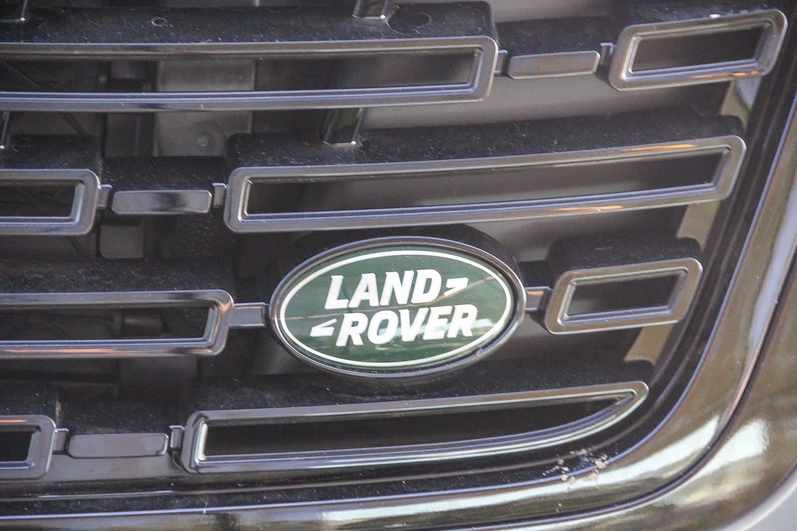 Thumbnail: 2026 Land Rover Range Rover Velar - 11