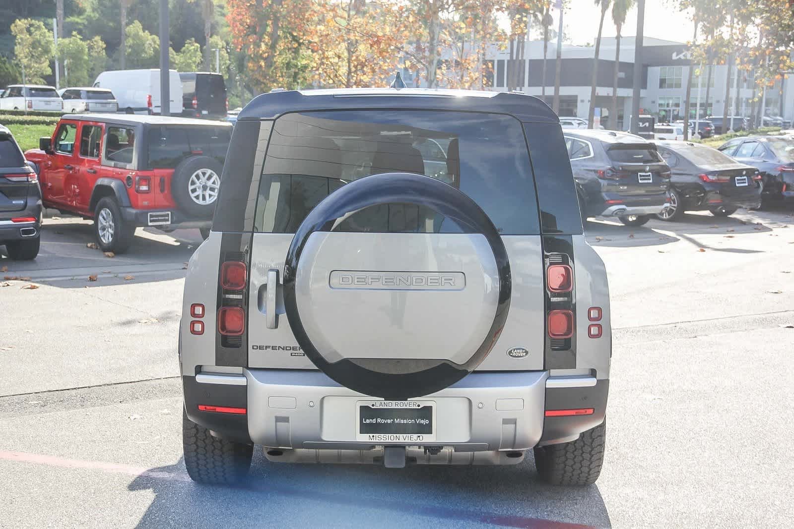 Thumbnail: 2023 Land Rover Defender - 7