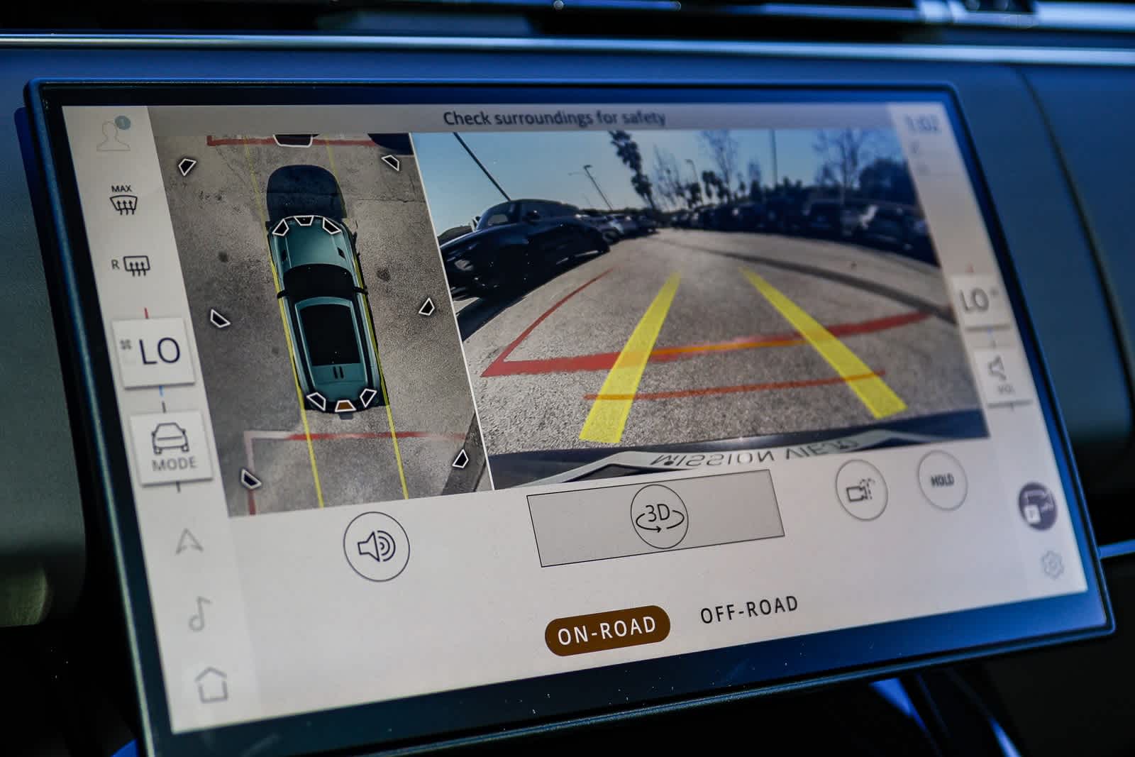 Thumbnail: 2026 Land Rover Range Rover Sport - 25