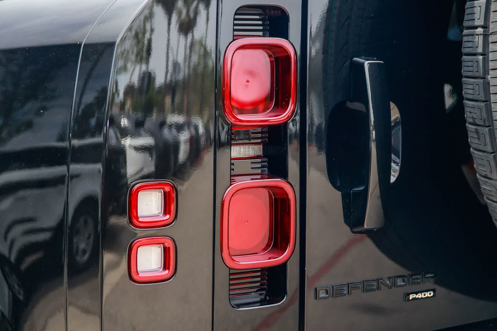 Thumbnail: 2023 Land Rover Defender - 7