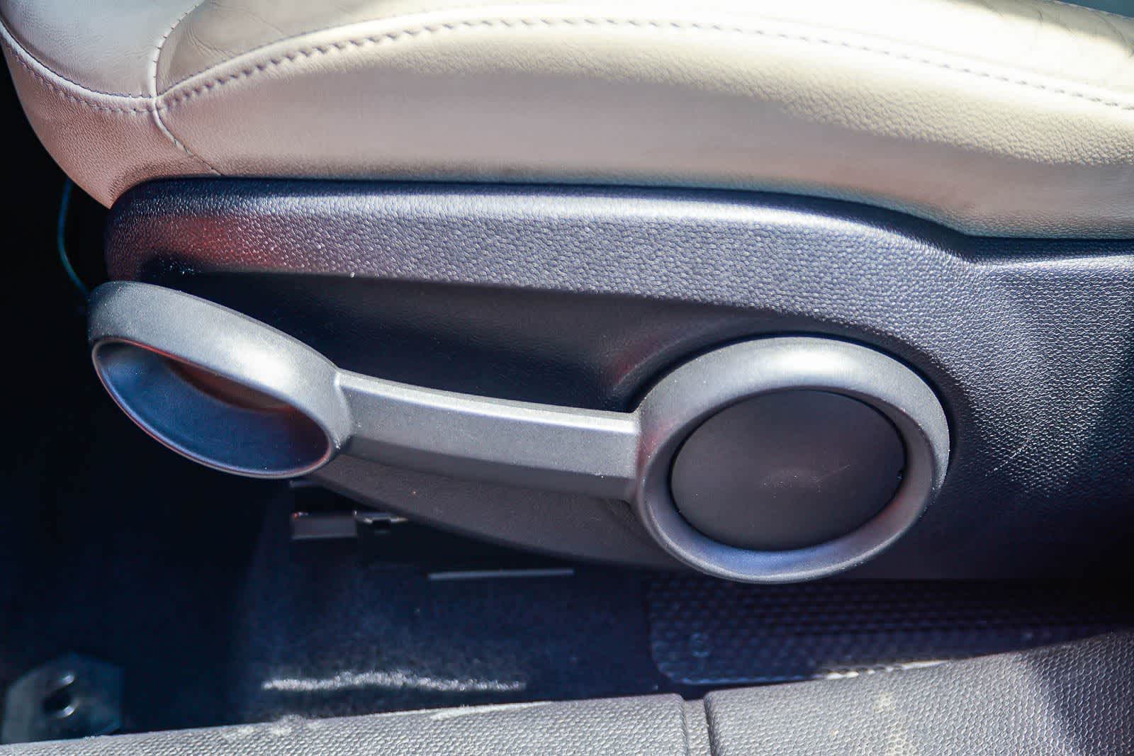 Thumbnail: 2012 MINI Cooper Countryman - 21