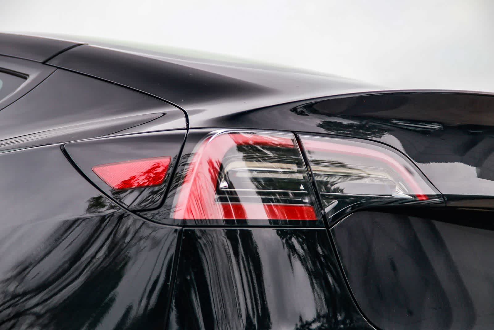 Thumbnail: 2023 Tesla Model 3 - 7