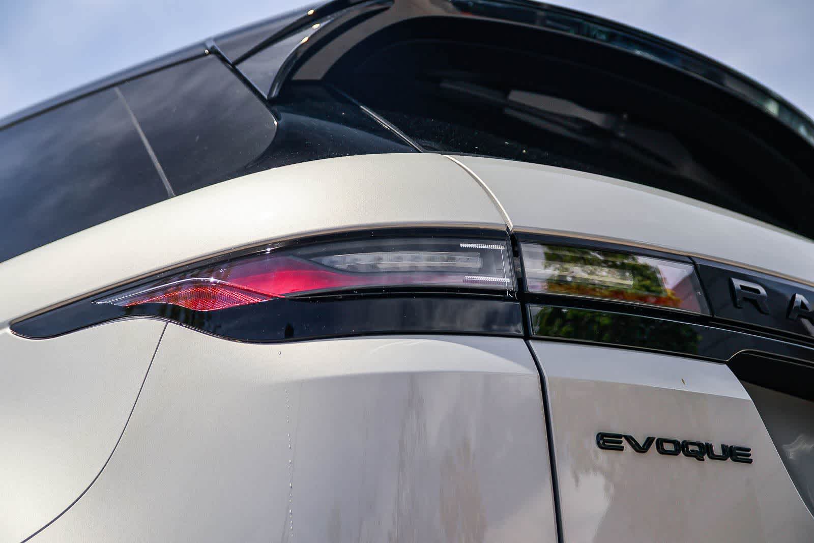 Thumbnail: 2026 Land Rover Range Rover Evoque - 7