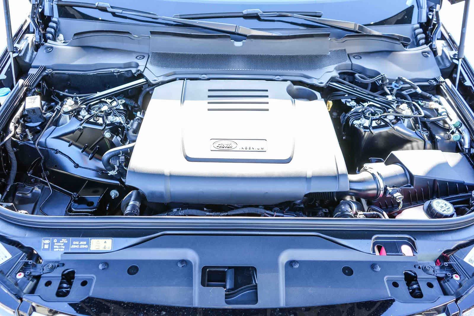 Thumbnail: 2026 Land Rover Discovery - 25