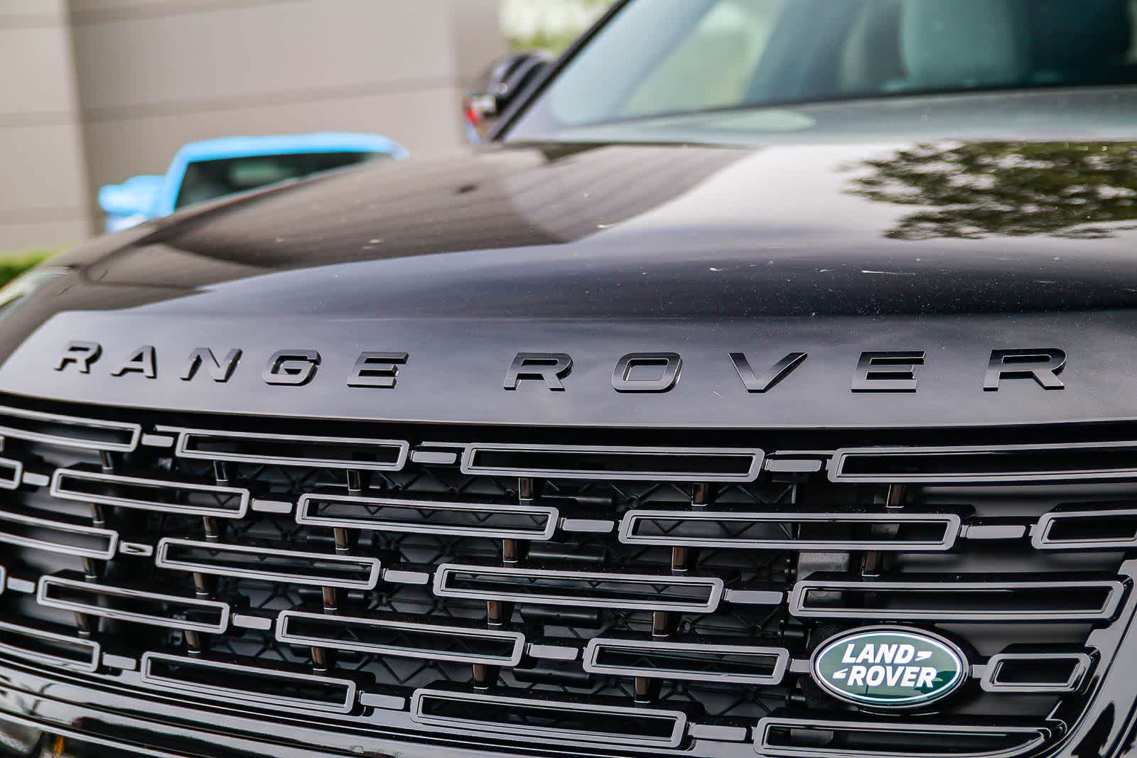 Thumbnail: 2026 Land Rover Range Rover Velar - 11