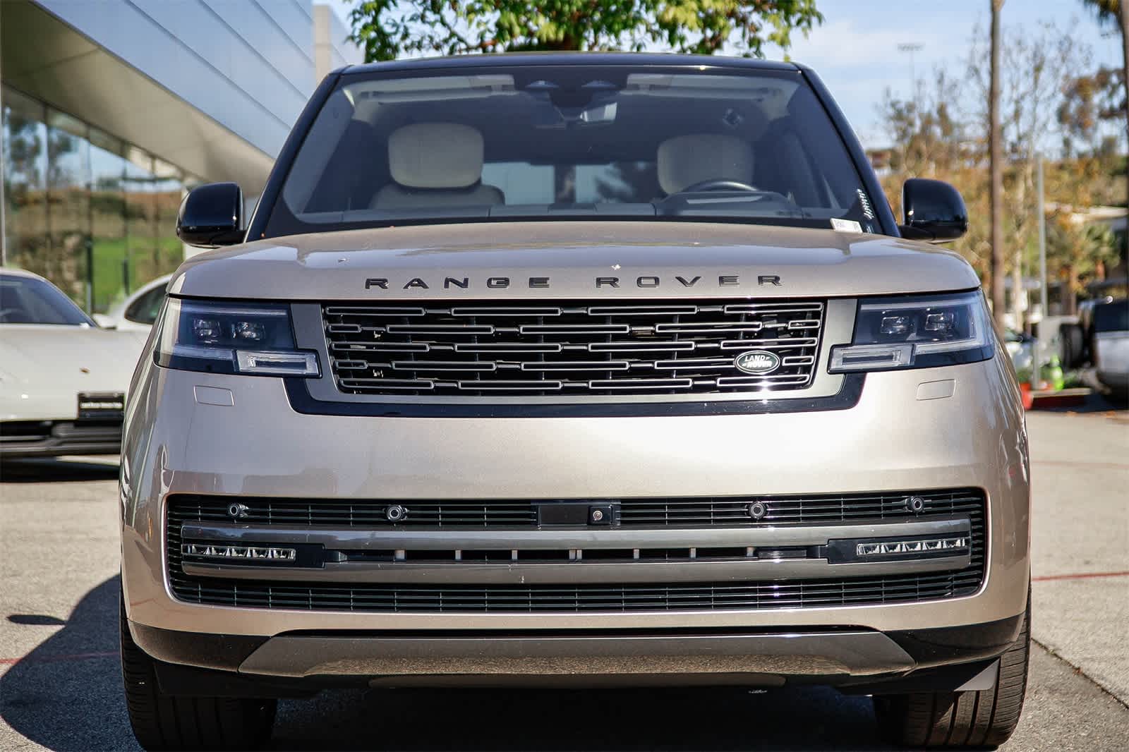 Thumbnail: 2022 Land Rover Range Rover - 2