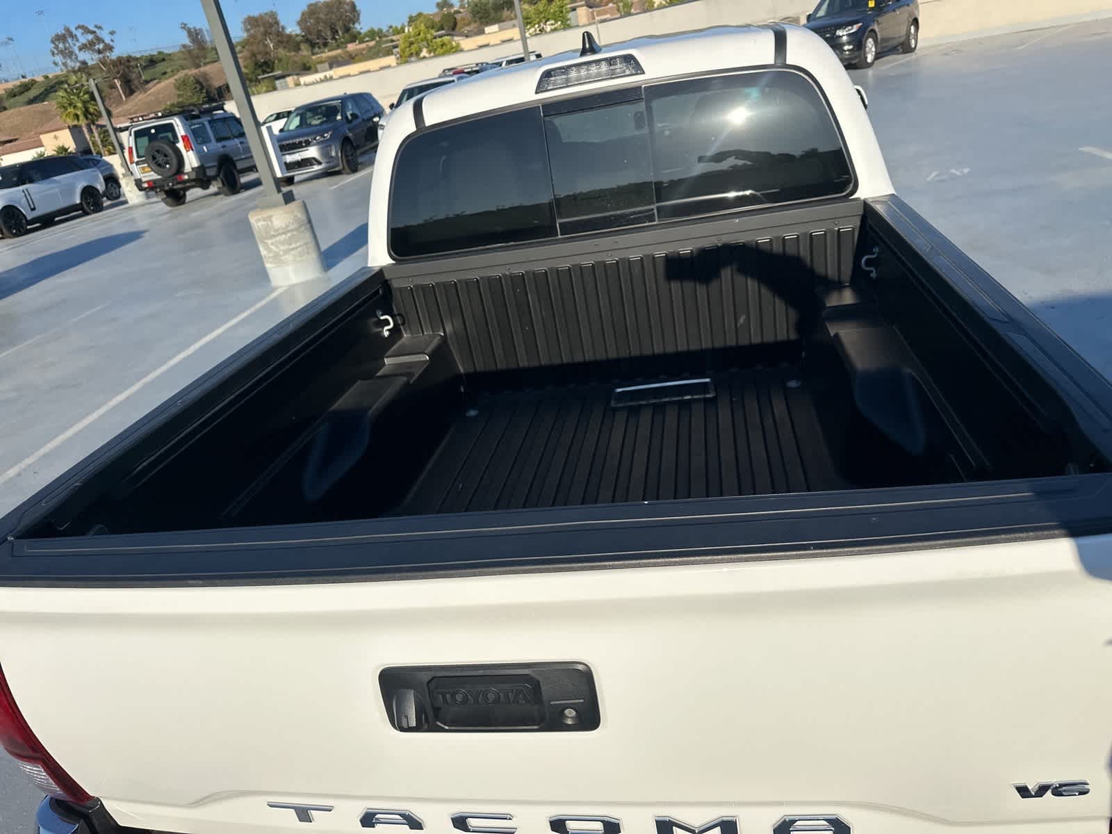 Thumbnail: 2023 Toyota Tacoma - 9