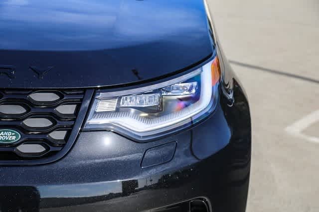 Thumbnail: 2025 Land Rover Discovery - 11