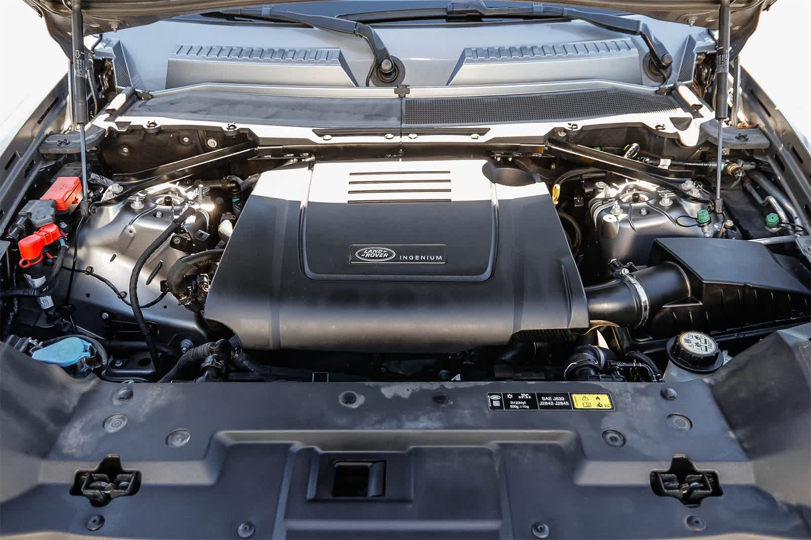 Thumbnail: 2022 Land Rover Defender - 30