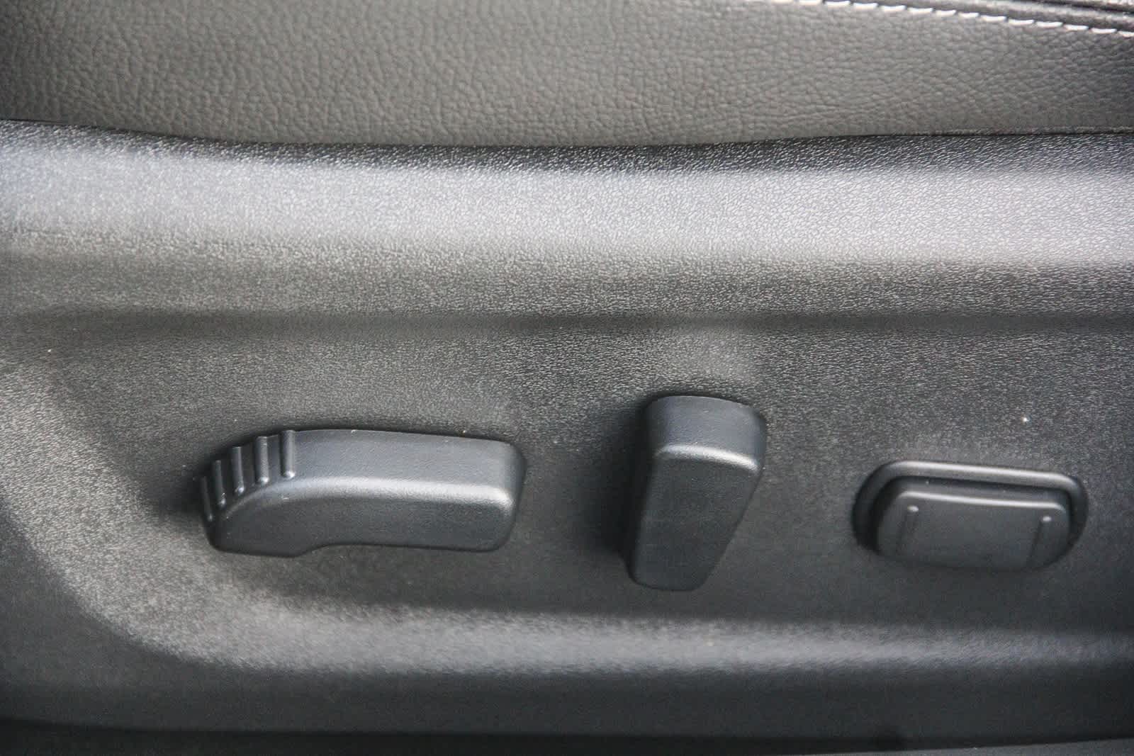 Thumbnail: 2020 Nissan Altima - 18