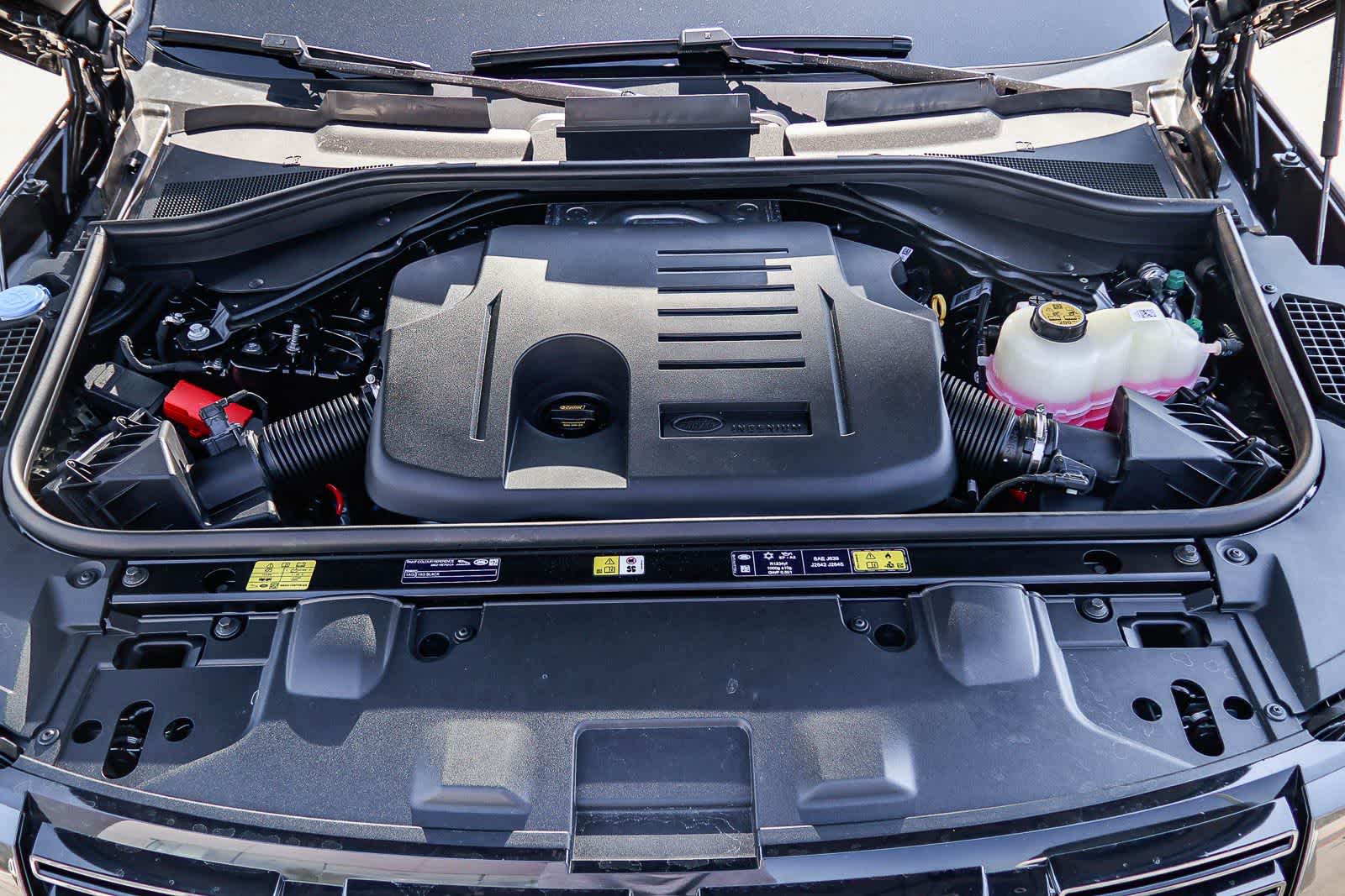 Thumbnail: 2026 Land Rover Range Rover - 29