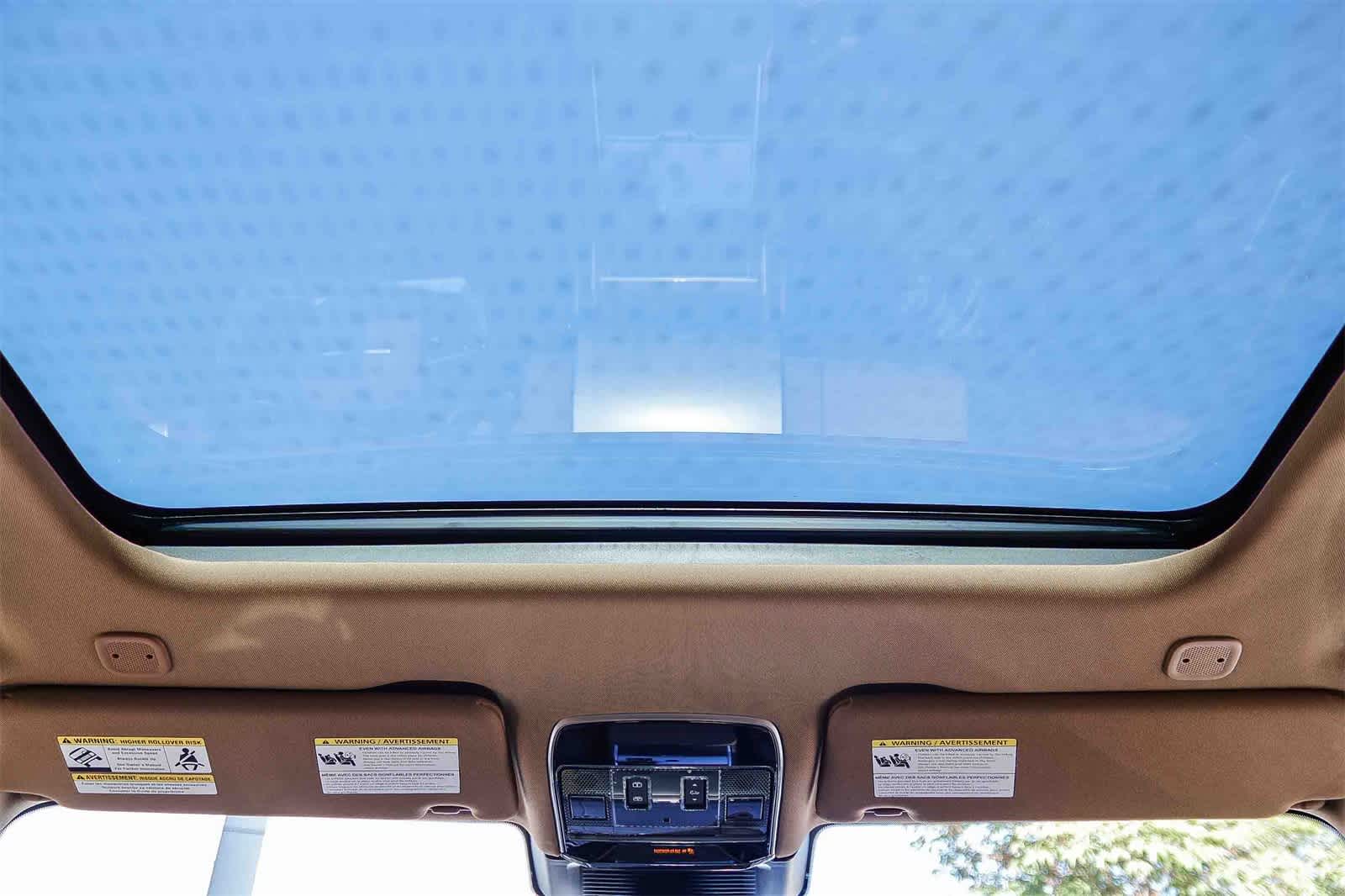 Thumbnail: 2026 Land Rover Range Rover - 16