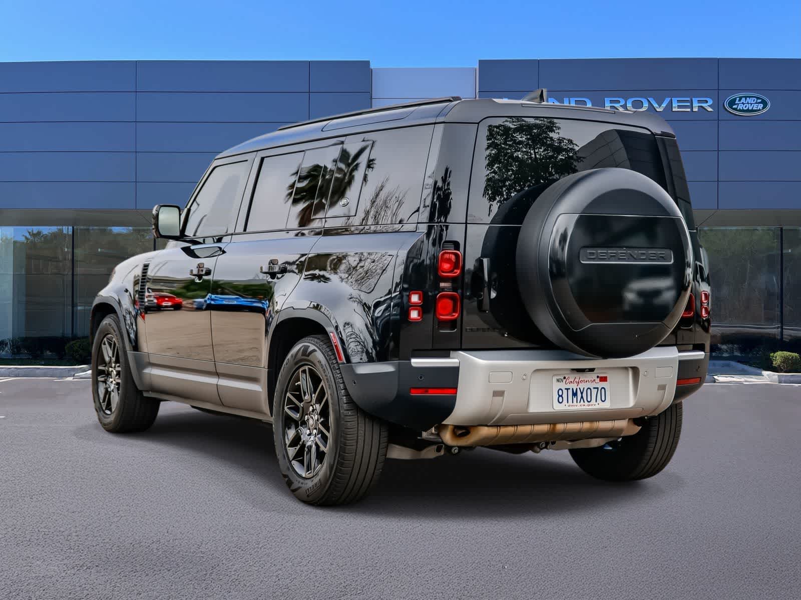 Thumbnail: 2020 Land Rover Defender - 6