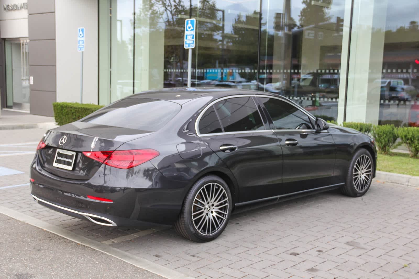 Thumbnail: 2022 Mercedes-Benz C-Class - 6