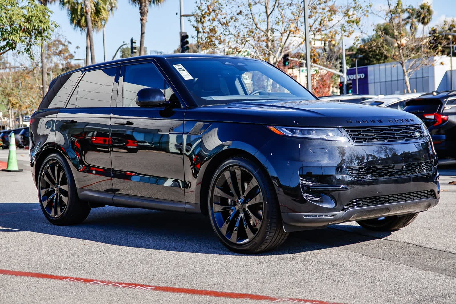 Thumbnail: 2026 Land Rover Range Rover Sport - 3