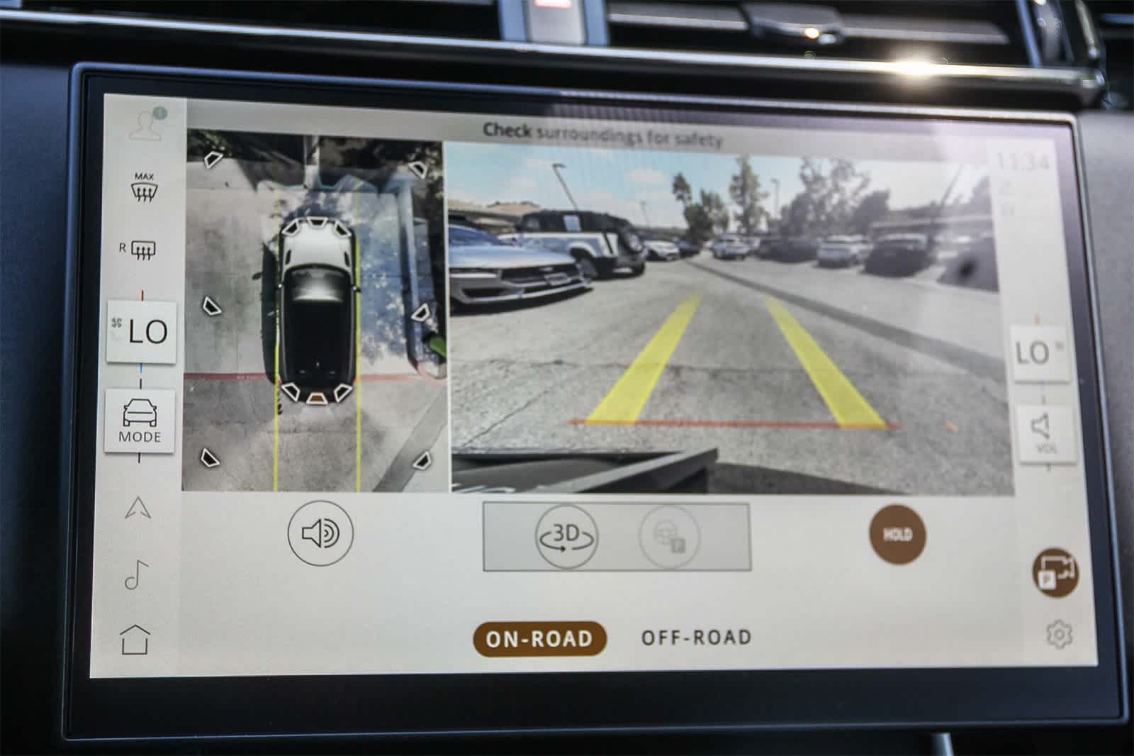 Thumbnail: 2026 Land Rover Range Rover Velar - 24