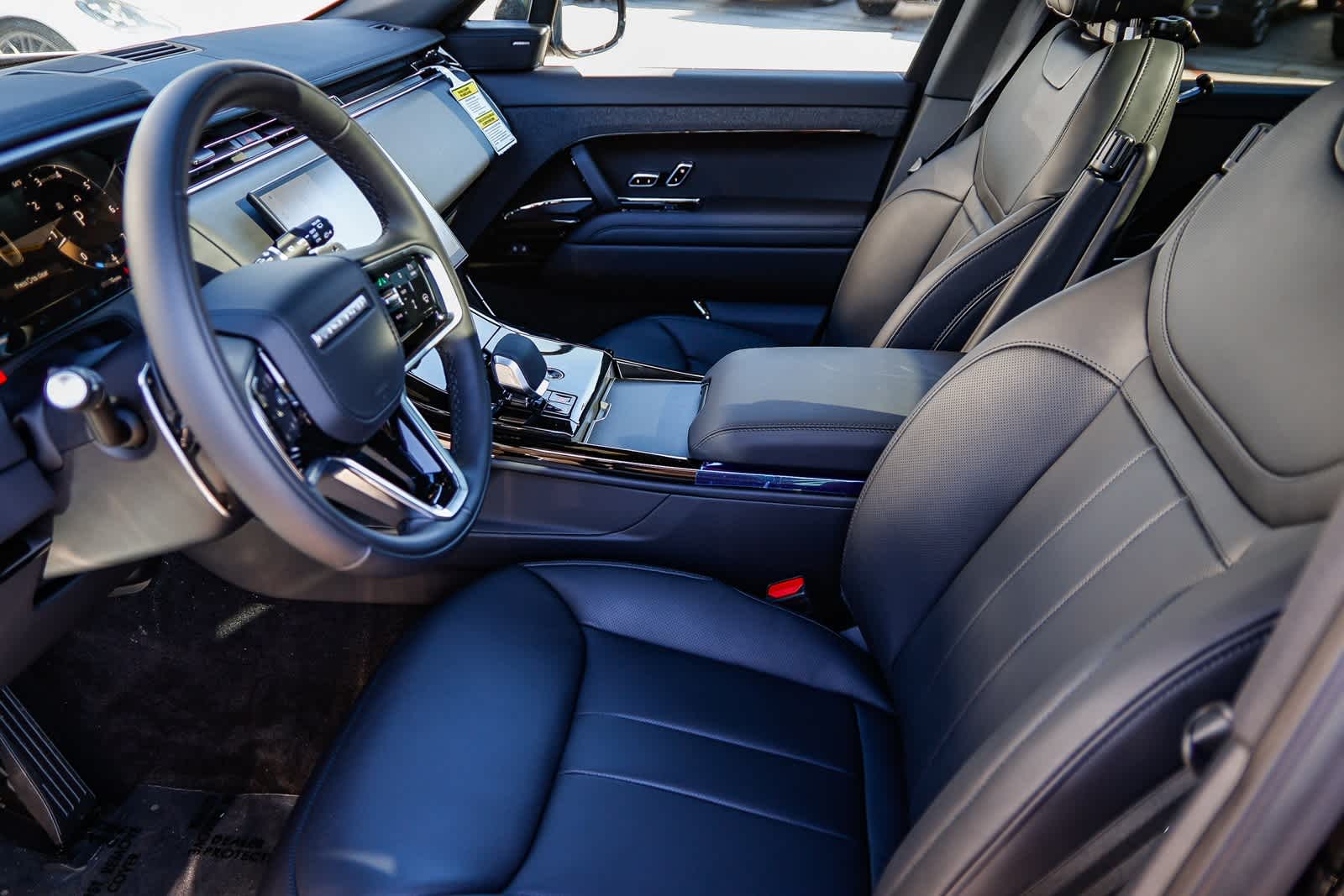 Thumbnail: 2026 Land Rover Range Rover Sport - 19