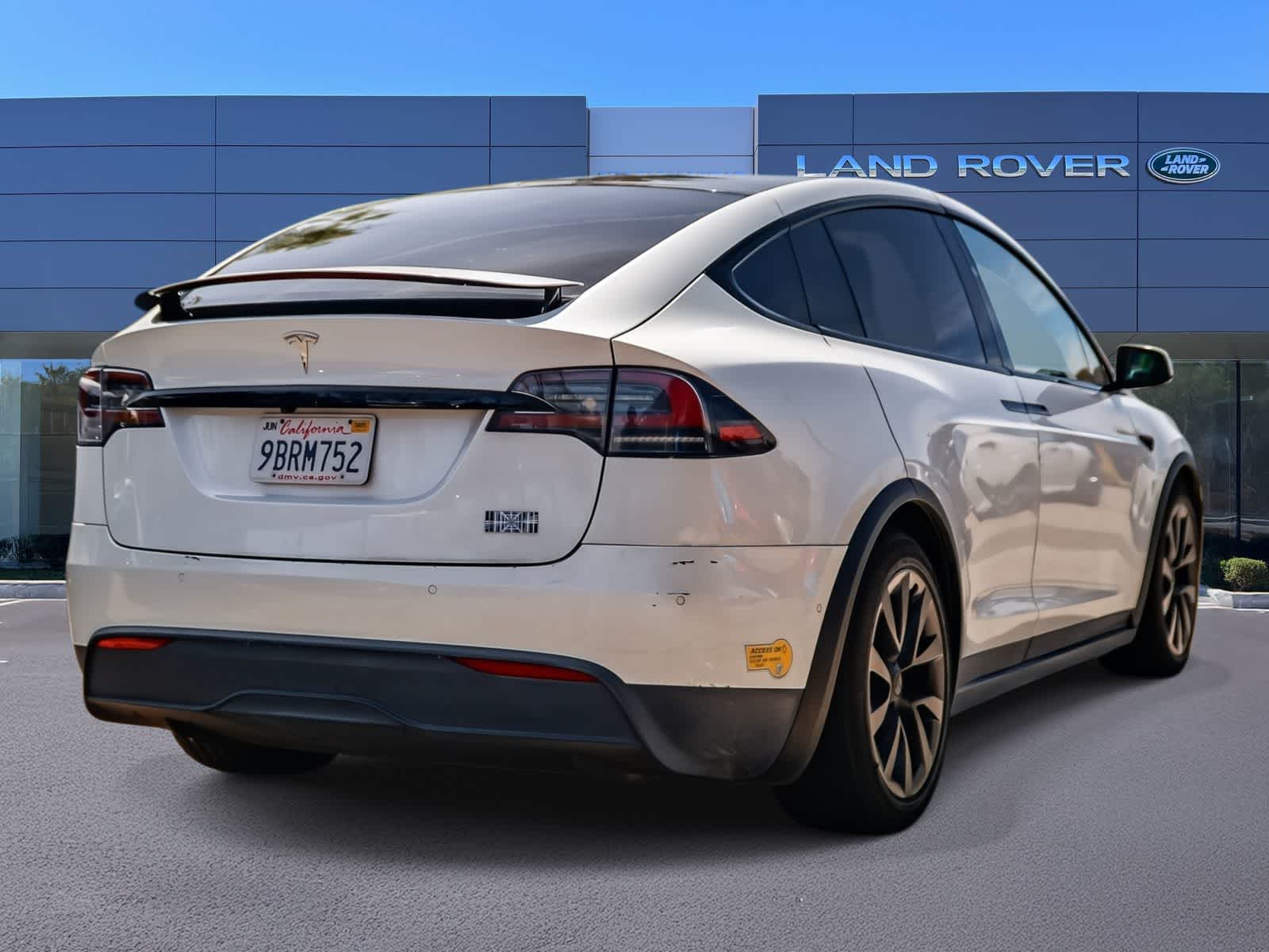 Thumbnail: 2022 Tesla Model X - 4