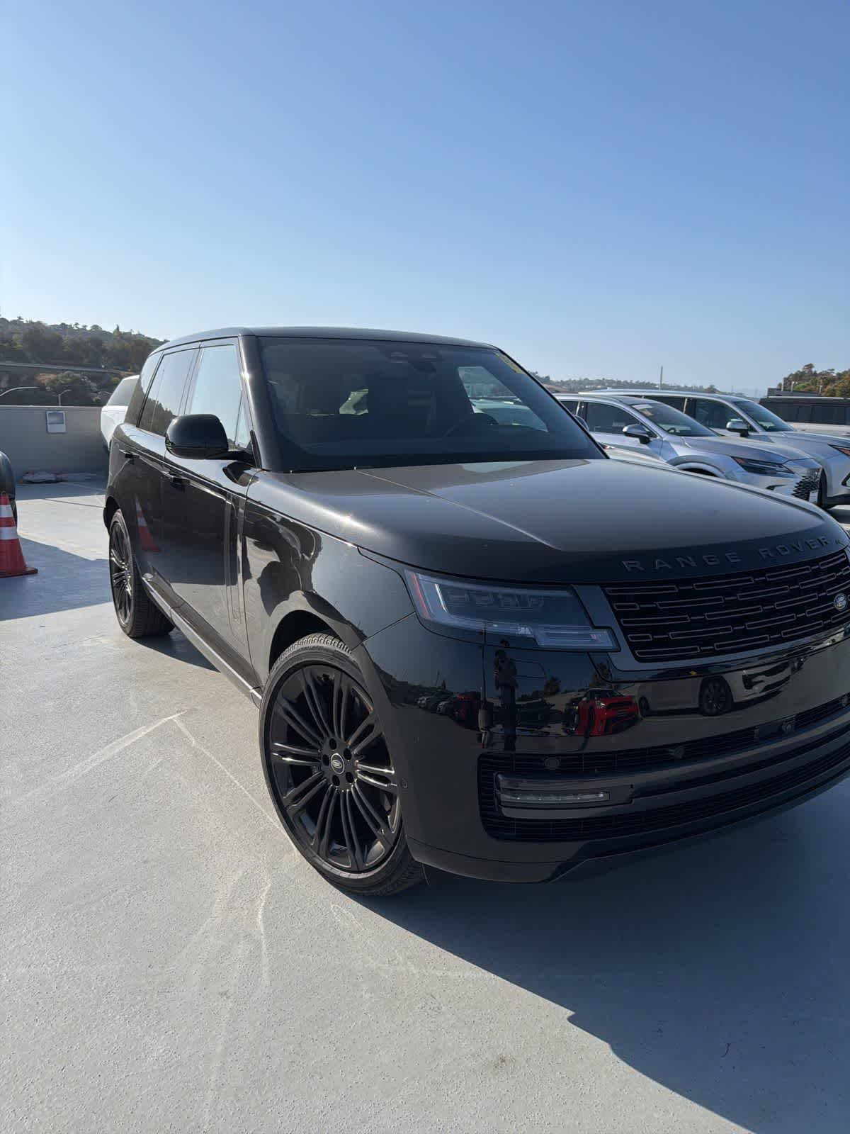 Thumbnail: 2025 Land Rover Range Rover - 2