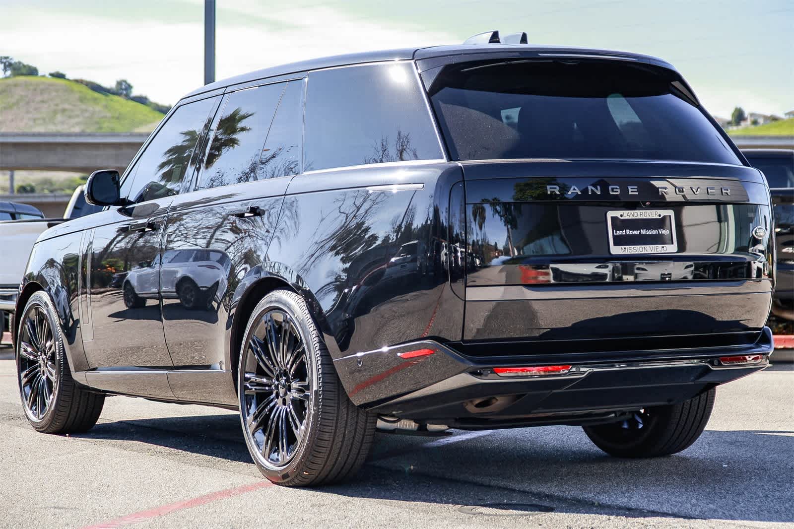 Thumbnail: 2023 Land Rover Range Rover - 6