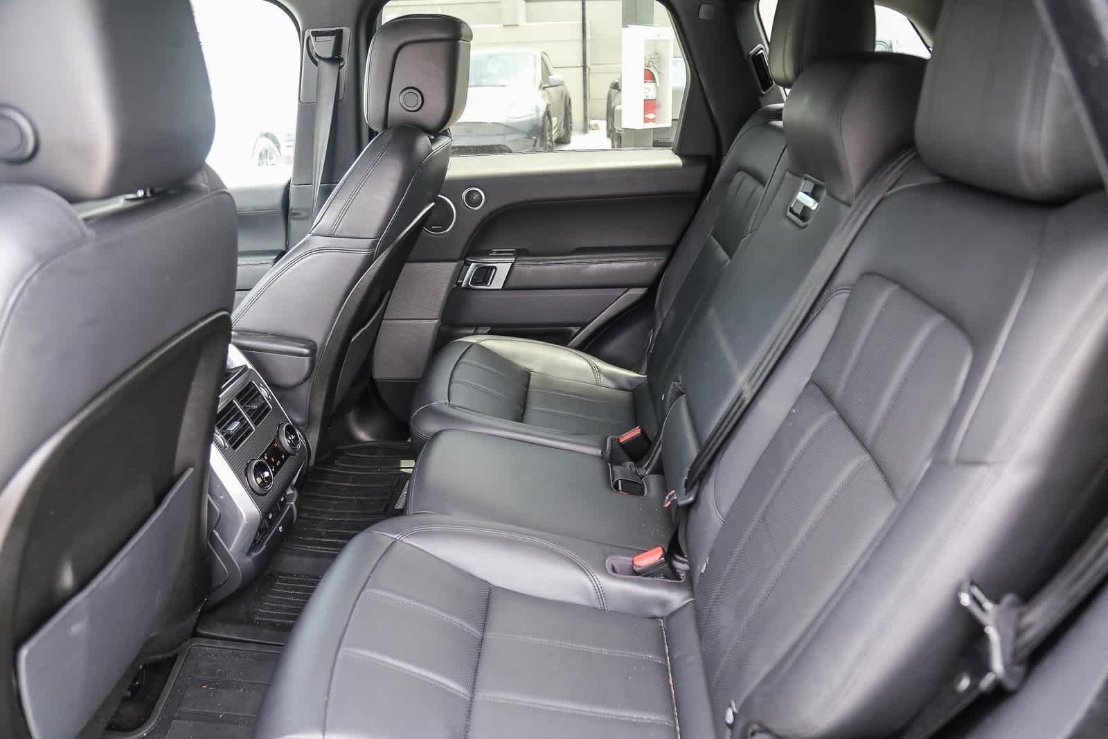 Thumbnail: 2019 Land Rover Range Rover Sport - 14