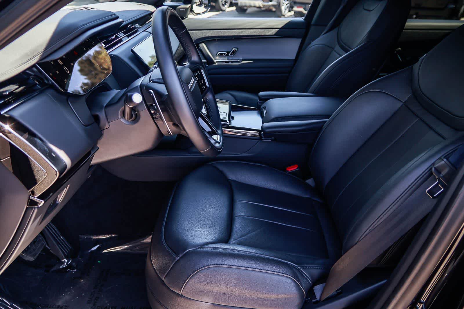 Thumbnail: 2025 Land Rover Range Rover Sport - 19