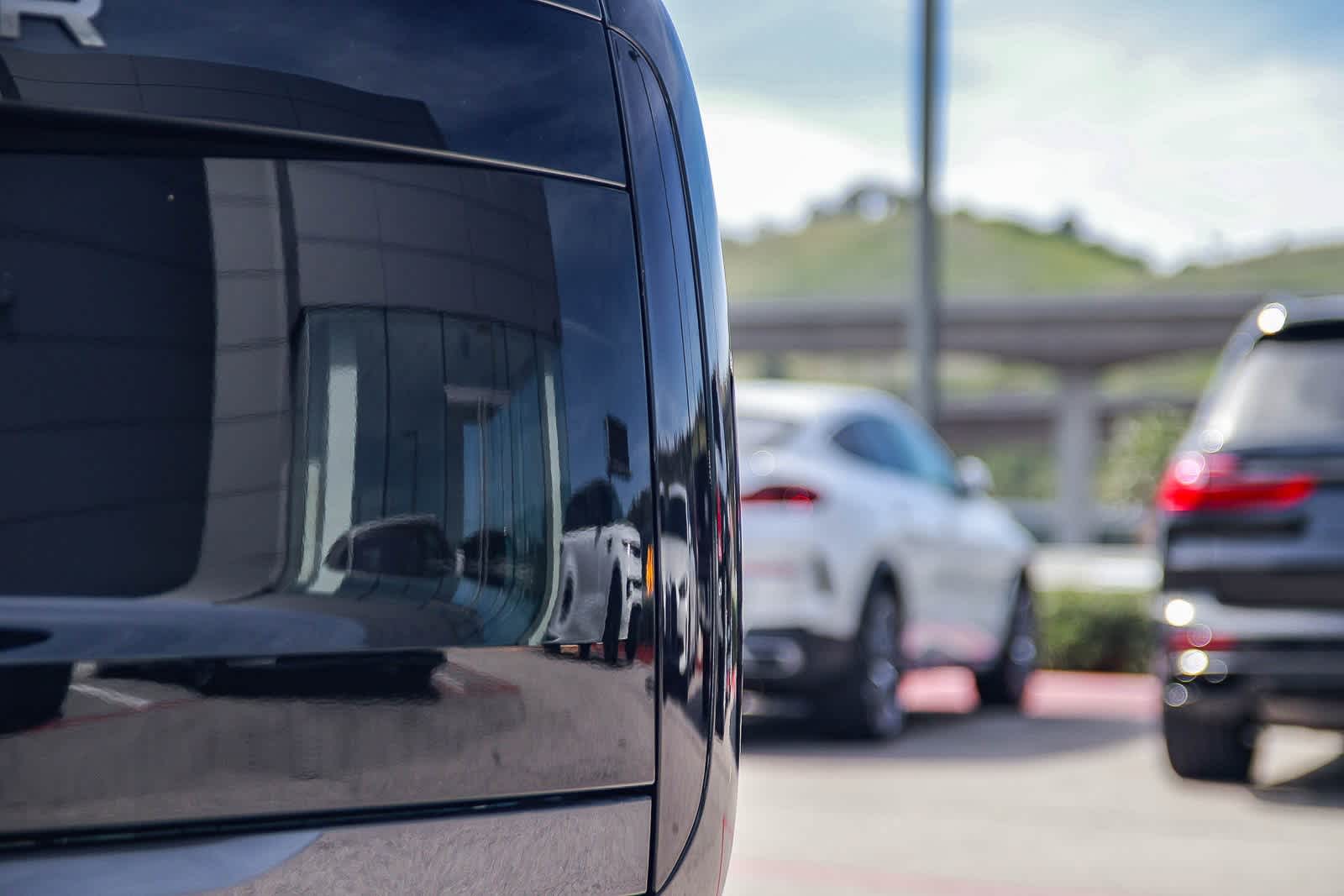 Thumbnail: 2026 Land Rover Range Rover - 7