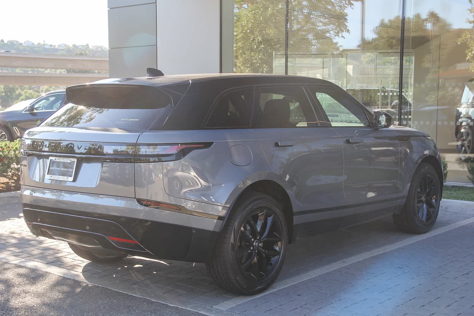 Thumbnail: 2026 Land Rover Range Rover Velar - 7