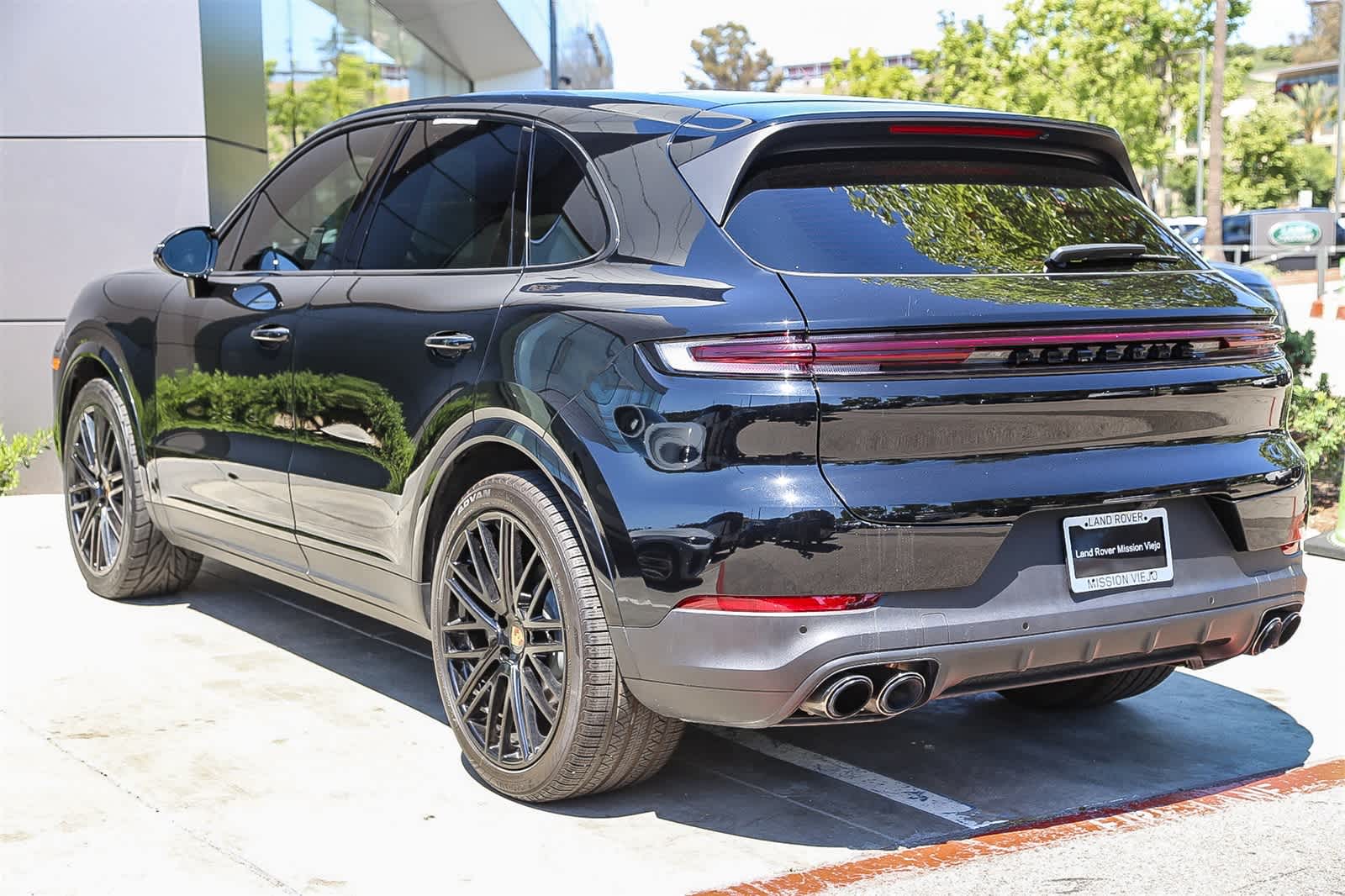 Thumbnail: 2024 Porsche Cayenne - 6