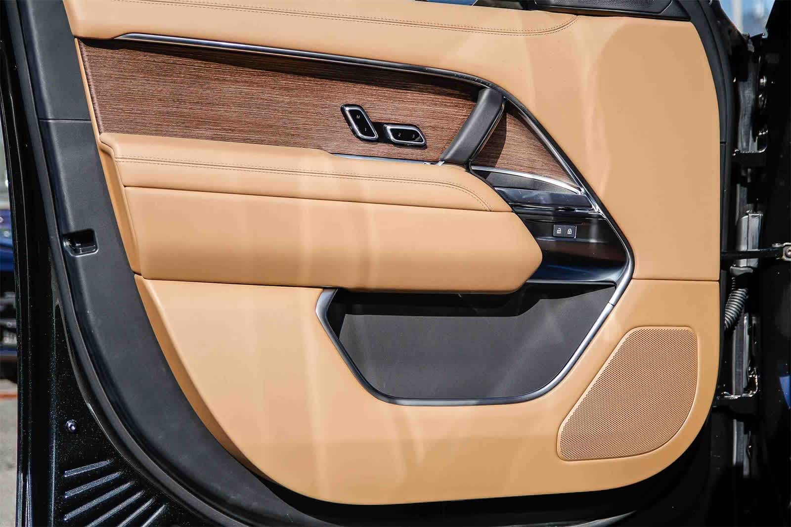 Thumbnail: 2026 Land Rover Range Rover - 21