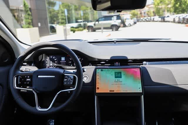 Thumbnail: 2024 Land Rover Discovery Sport - 11