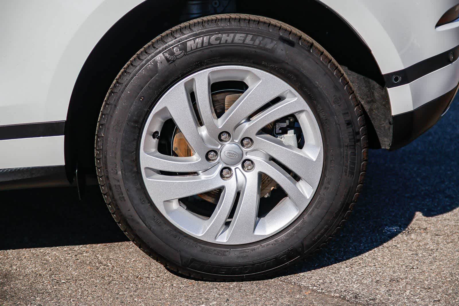 Thumbnail: 2026 Land Rover Range Rover Evoque - 8