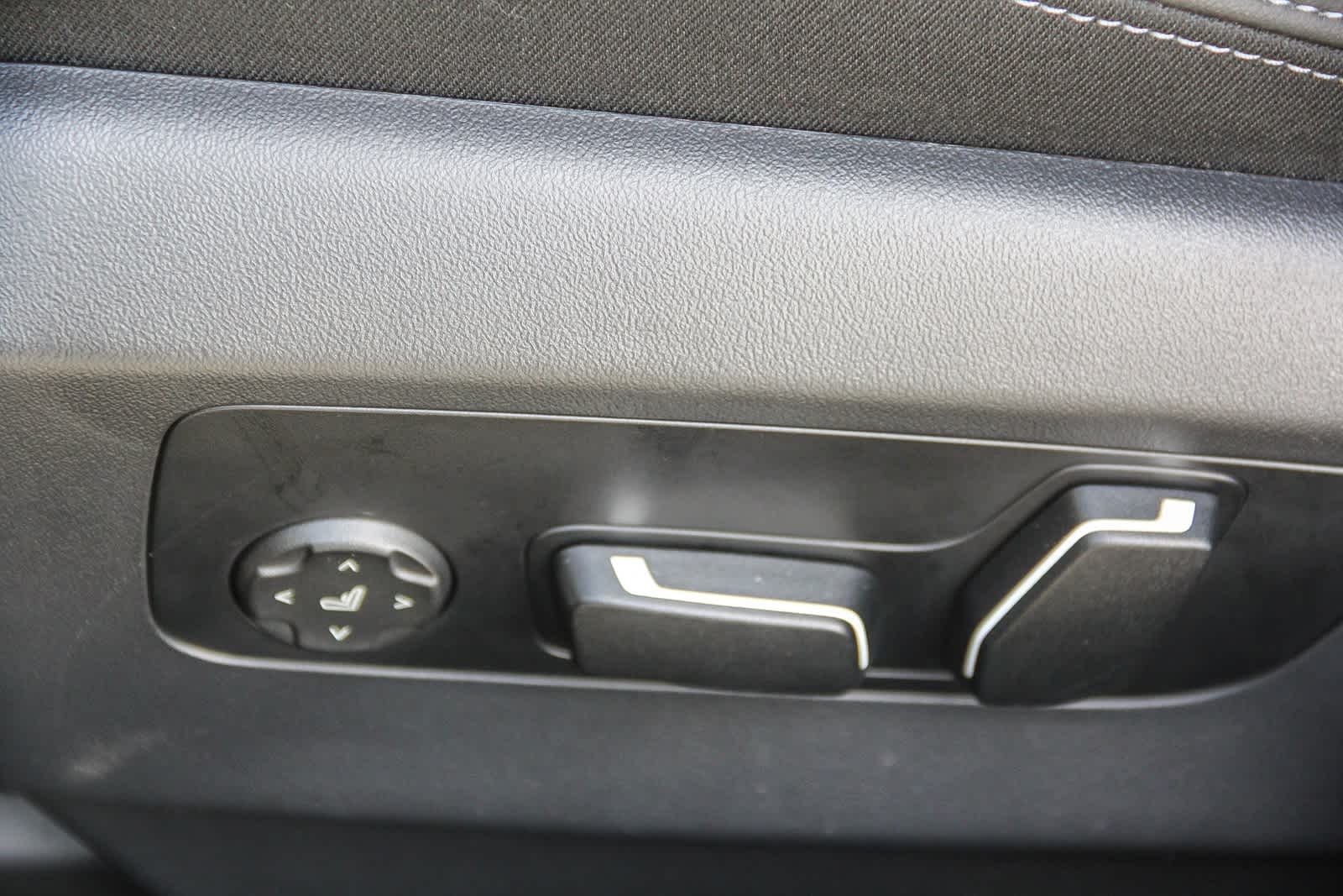 Thumbnail: 2025 BMW i5 - 18