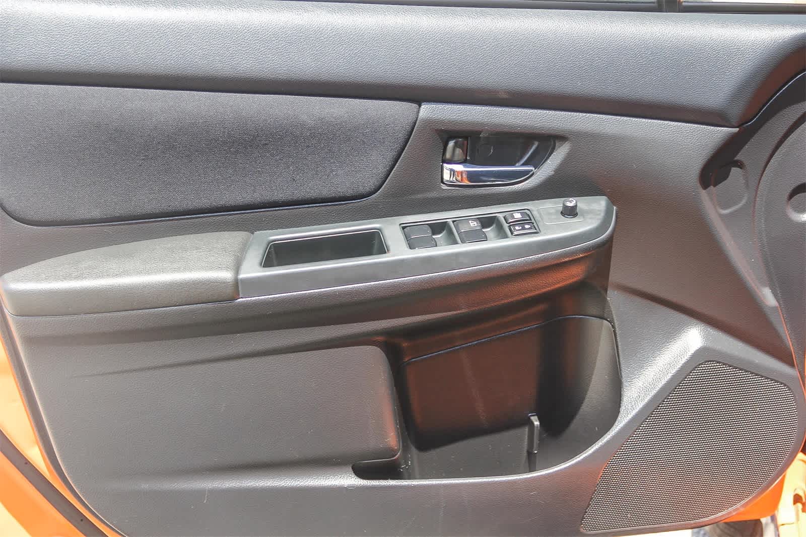 Thumbnail: 2014 Subaru XV Crosstrek - 17