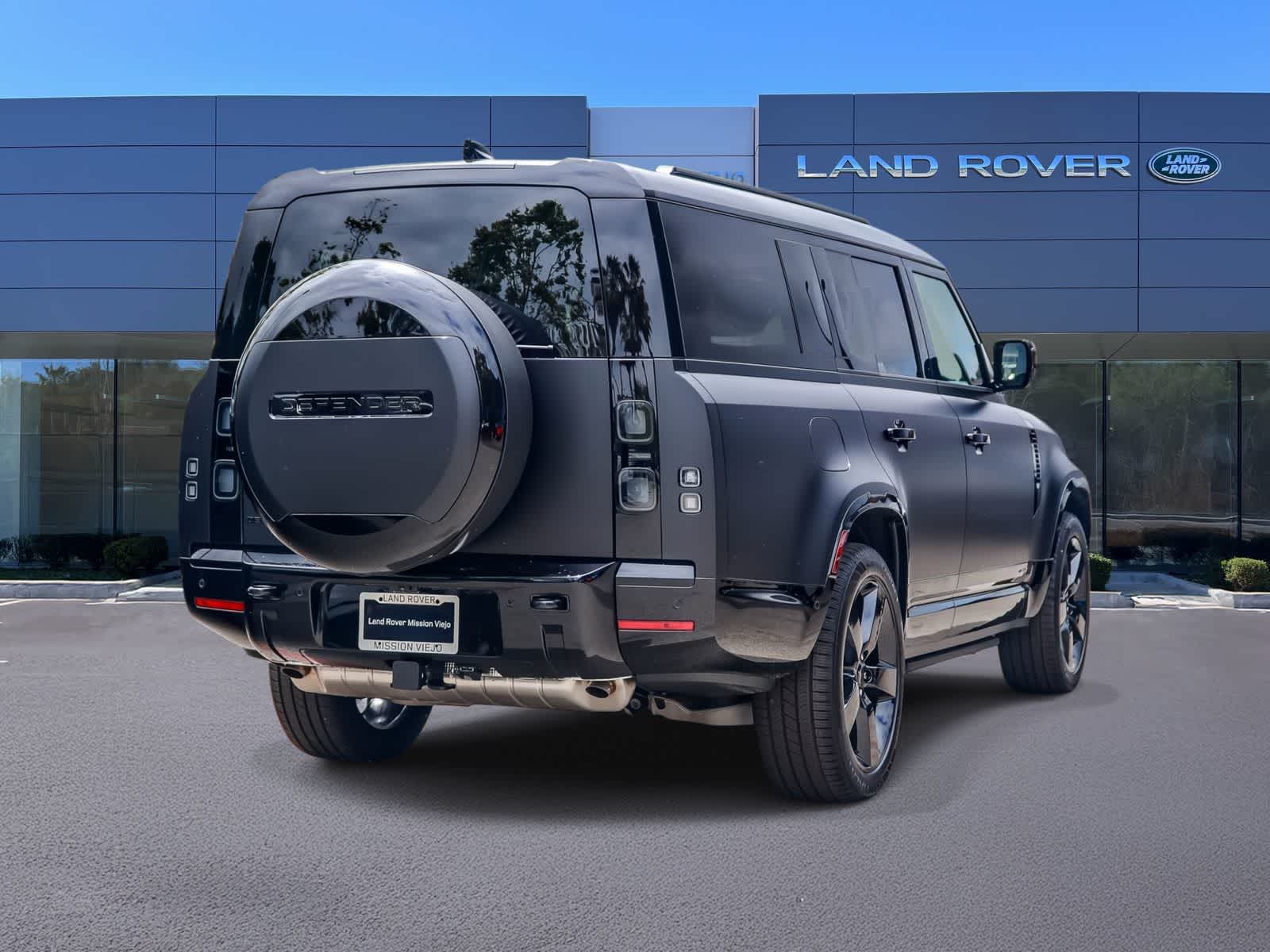 Thumbnail: 2026 Land Rover Defender - 4