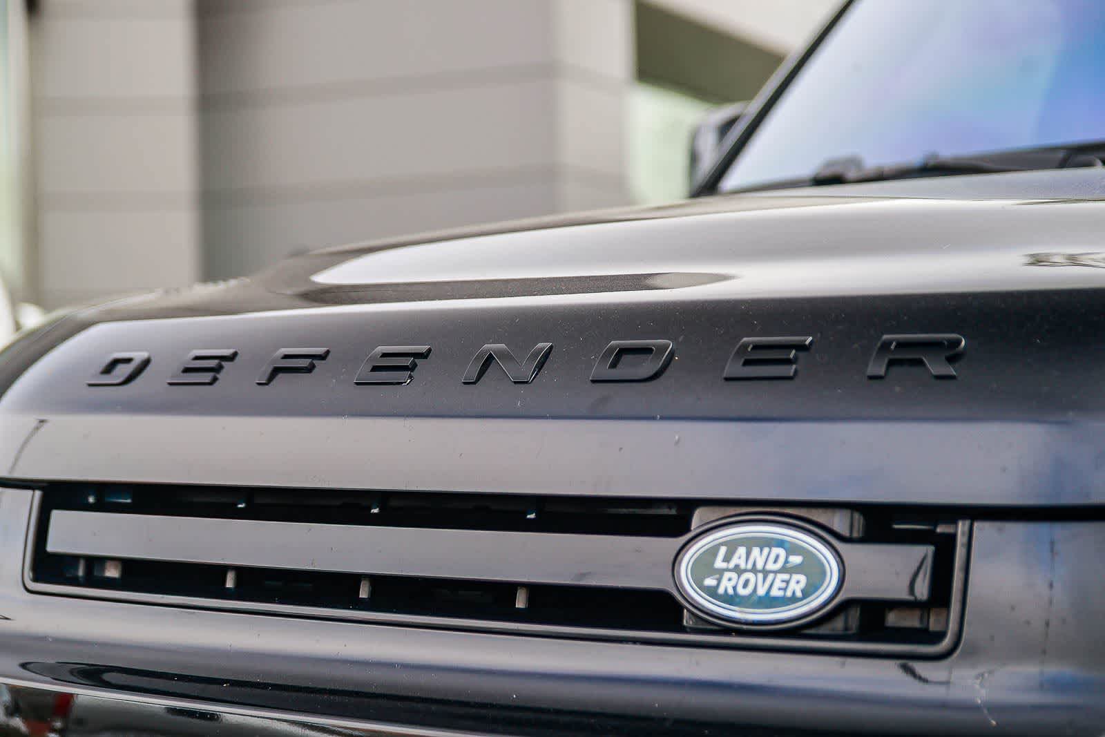 Thumbnail: 2020 Land Rover Defender - 11